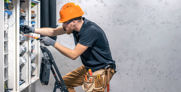 Best Licensed Electrician  in West Samoset, FL